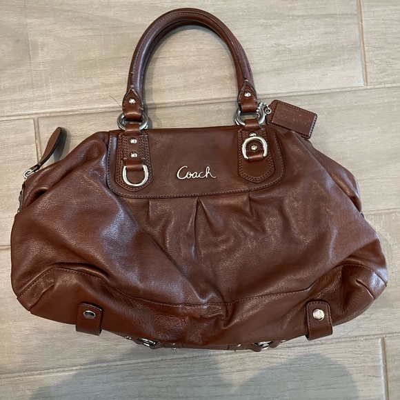 Coach Purse - Picture 1 of 3